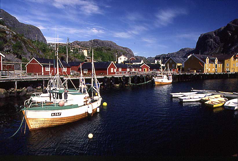 N576 Lofoten Nusfjord